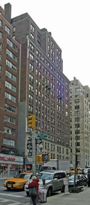 40 East 89th Street in New York, NY - Building Photo