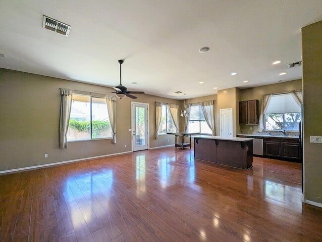 property at 3310 W Latona Rd