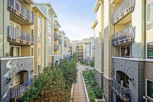 5501 DeMarcus Blvd in Dublin, CA - Building Photo - Building Photo
