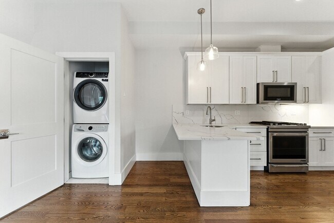 64 Gove St in Boston, MA - Building Photo - Building Photo