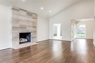 7018 Northwood Rd in Dallas, TX - Building Photo - Building Photo