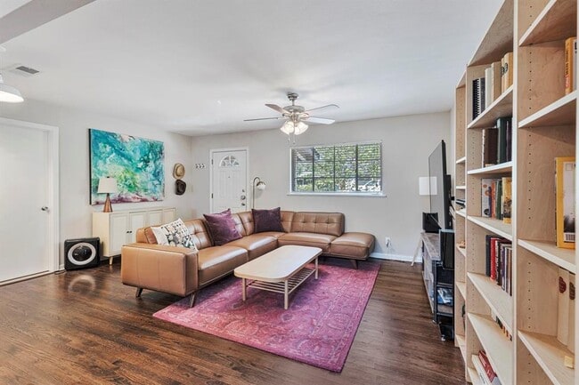 property at 1715 W St Johns Ave