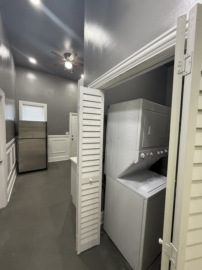 1312 W 51st St, Unit 1N in Chicago, IL - Foto de edificio - Building Photo