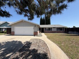 1120 Landreth Ct in Modesto, CA - Building Photo