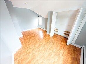 53 Bancroft St in Providence, RI - Foto de edificio - Building Photo