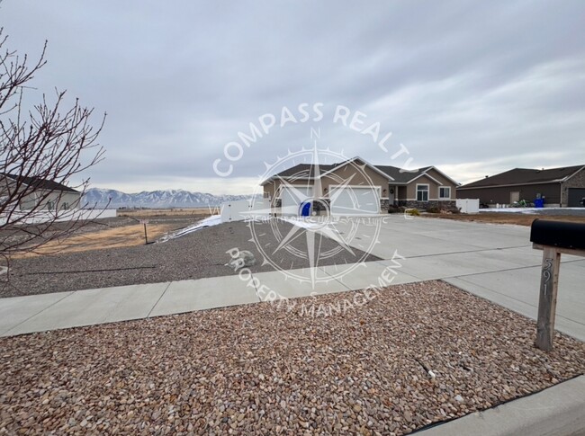 591 Gold Dust Rd in Grantsville, UT - Building Photo - Building Photo