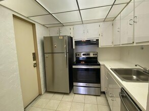 632 NW 13th St in Boca Raton, FL - Building Photo - Building Photo