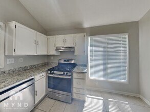 2616 Fieldstone View Ln SE in Conyers, GA - Building Photo - Building Photo