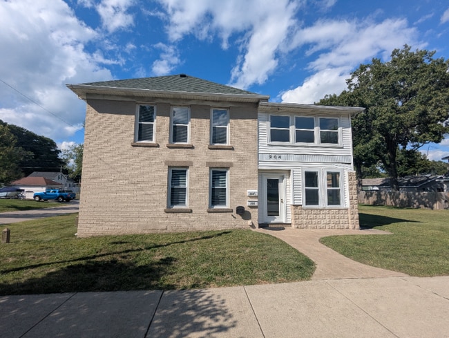 204 Fogarty St