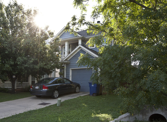 2510 Thornton Apartments in Austin, TX - Building Photo - Building Photo