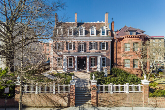 2007 Wyoming Ave NW in Washington, DC - Building Photo - Building Photo