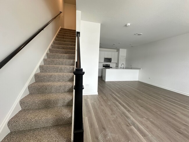 2274 Barbera Dr in Oswego, IL - Building Photo - Building Photo