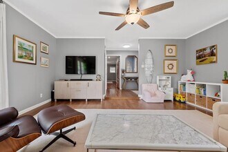 2609 Friar Tuck Ln in Austin, TX - Building Photo - Building Photo