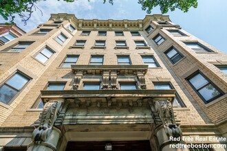 11 Queensberry St, Unit 19 in Boston, MA - Building Photo - Building Photo
