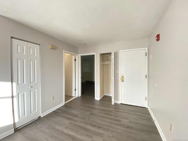 99 Aspetuck Vlg in New Milford, CT - Building Photo - Building Photo