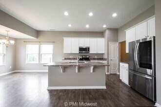 4642 Creighton Ln in Indianapolis, IN - Building Photo - Building Photo