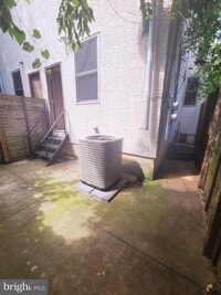 1732 Fontain St photo'