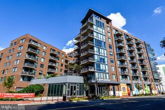 50 Florida Ave NW in Washington, DC - Foto de edificio - Building Photo