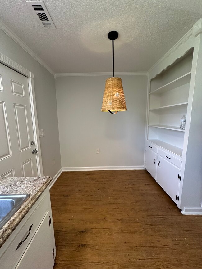 8848 Deerwood Dr in North Charleston, SC - Building Photo - Building Photo