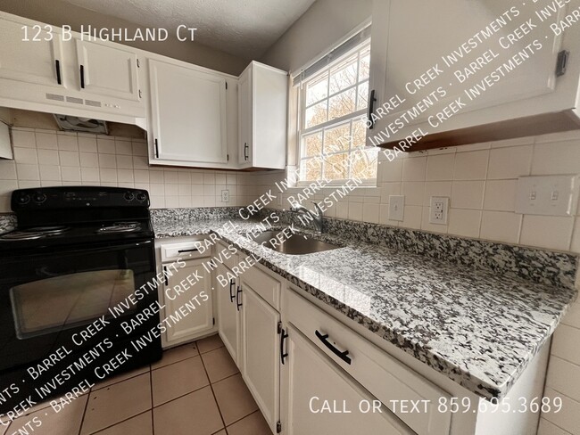 property at 123 B Highland Ct