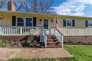 5400 Beam Lake Dr in Charlotte, NC - Building Photo