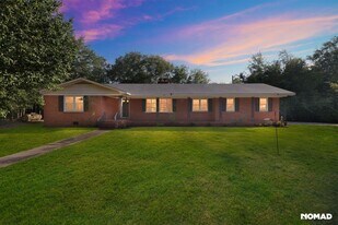 203 Birch St in Aiken, SC - Building Photo
