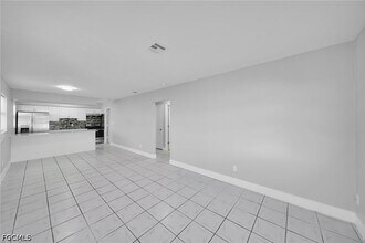 15 SE 24th Ave in Cape Coral, FL - Building Photo - Building Photo