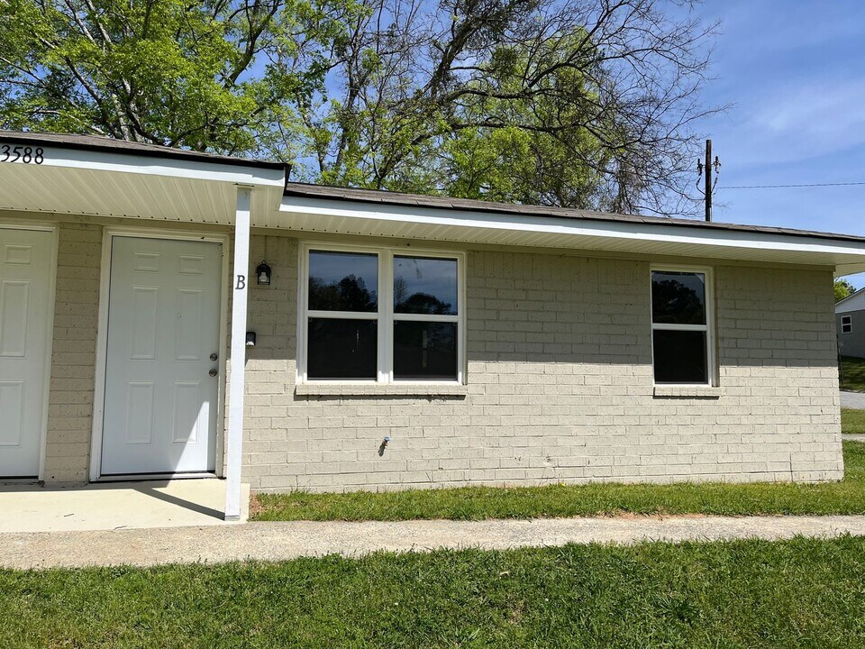 3588 Fair St in Macon, GA - Building Photo