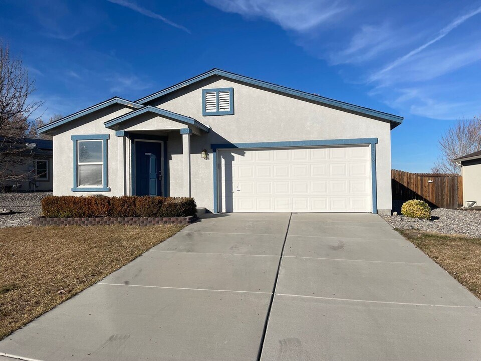 1116 Still Brook Ct in Sparks, NV - Building Photo