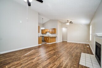 3428 Oak Bend Blvd in Canal Winchester, OH - Building Photo - Building Photo