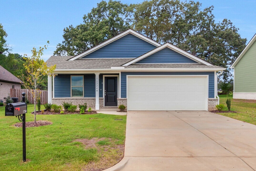 17748 EMMA JO LN in Athens, AL - Building Photo