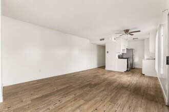Victory Palms Apartments in North Hollywood, CA - Building Photo - Building Photo