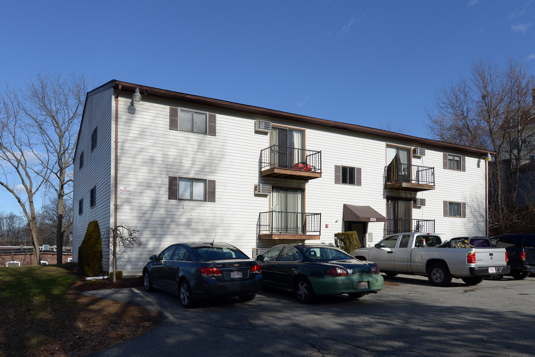 Bay View Commons in Fall River, MA - Building Photo