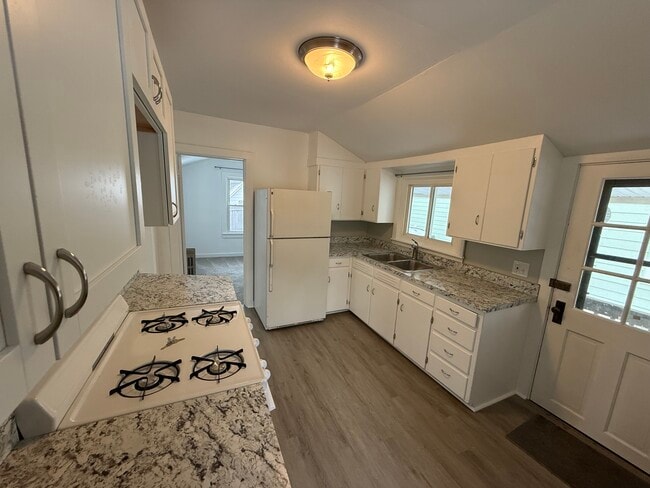 6 Foote St, Unit 6 Foote Street in Auburn, NY - Building Photo - Building Photo