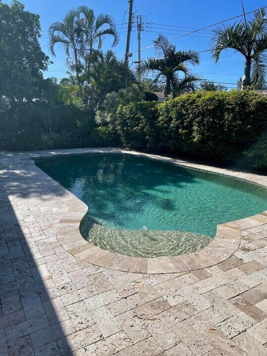 2500 NE 9th St in Pompano Beach, FL - Building Photo