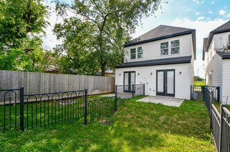 3257 Real St in Houston, TX - Building Photo - Building Photo