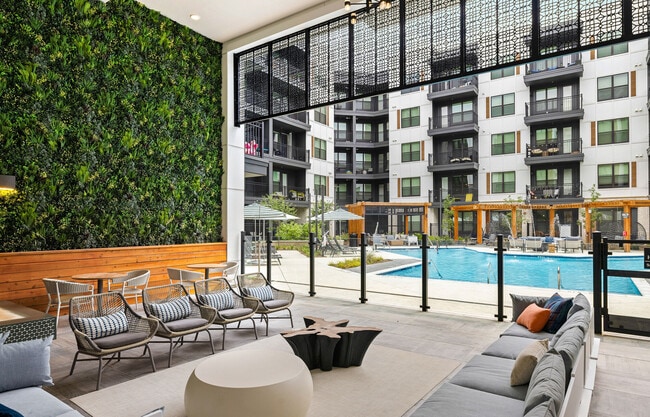 Ellison at The Exchange in Buford, GA - Foto de edificio - Building Photo