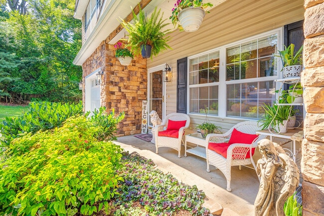 43 Kirby Rd in Asheville, NC - Building Photo - Building Photo