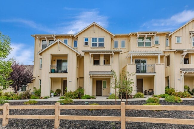 6436 Laguna Seca Ln
