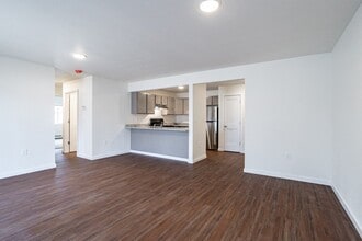 Porter Place Apartments in Plover, WI - Building Photo - Building Photo