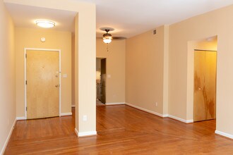 1930 New Hampshire Ave NW, Unit 31 in Washington, DC - Foto de edificio - Building Photo