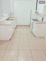 13392 Mohawk Rd in Apple Valley, CA - Building Photo