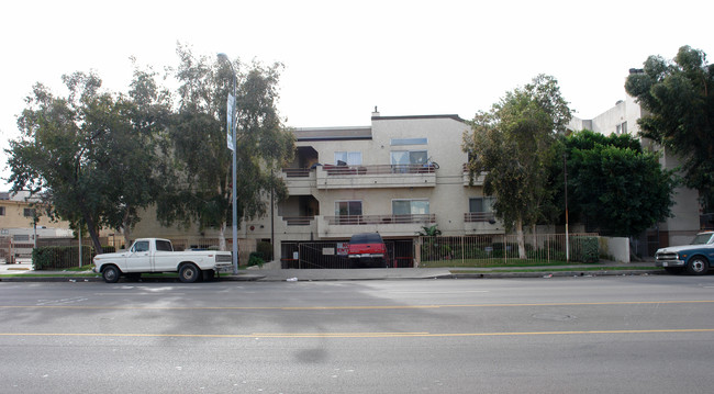 14668 Nordhoff St in Panorama City, CA - Building Photo - Building Photo