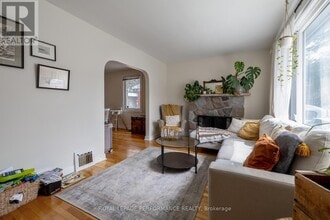 45 McNaughton Ave in Ottawa, ON - Building Photo - Building Photo