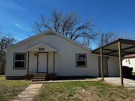 210 Reta Ave in Stephenville, TX - Building Photo