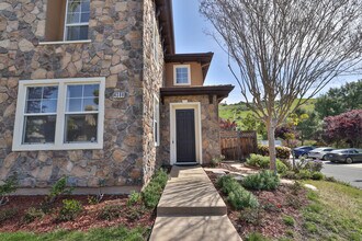 4398 Trailside Way in San Jose, CA - Building Photo - Building Photo