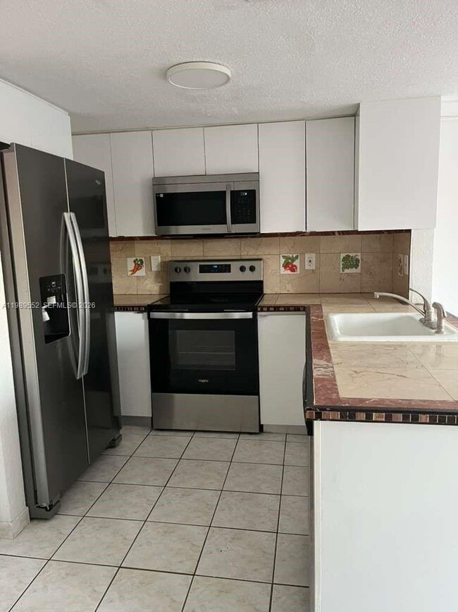 1362 NW 24th Ave in Miami, FL - Building Photo - Building Photo