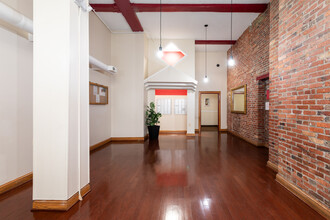 Marlboro Classic Apt & Redwood Square in Baltimore, MD - Foto de edificio - Lobby