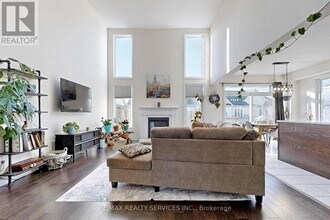 20 Cristiano Ave in Wasaga Beach, ON - Building Photo - Building Photo