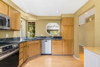 13402 NE 89th St in Redmond, WA - Building Photo - Building Photo